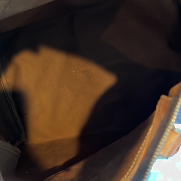 Louie Vuitton Speedy - Picture 16 of 16